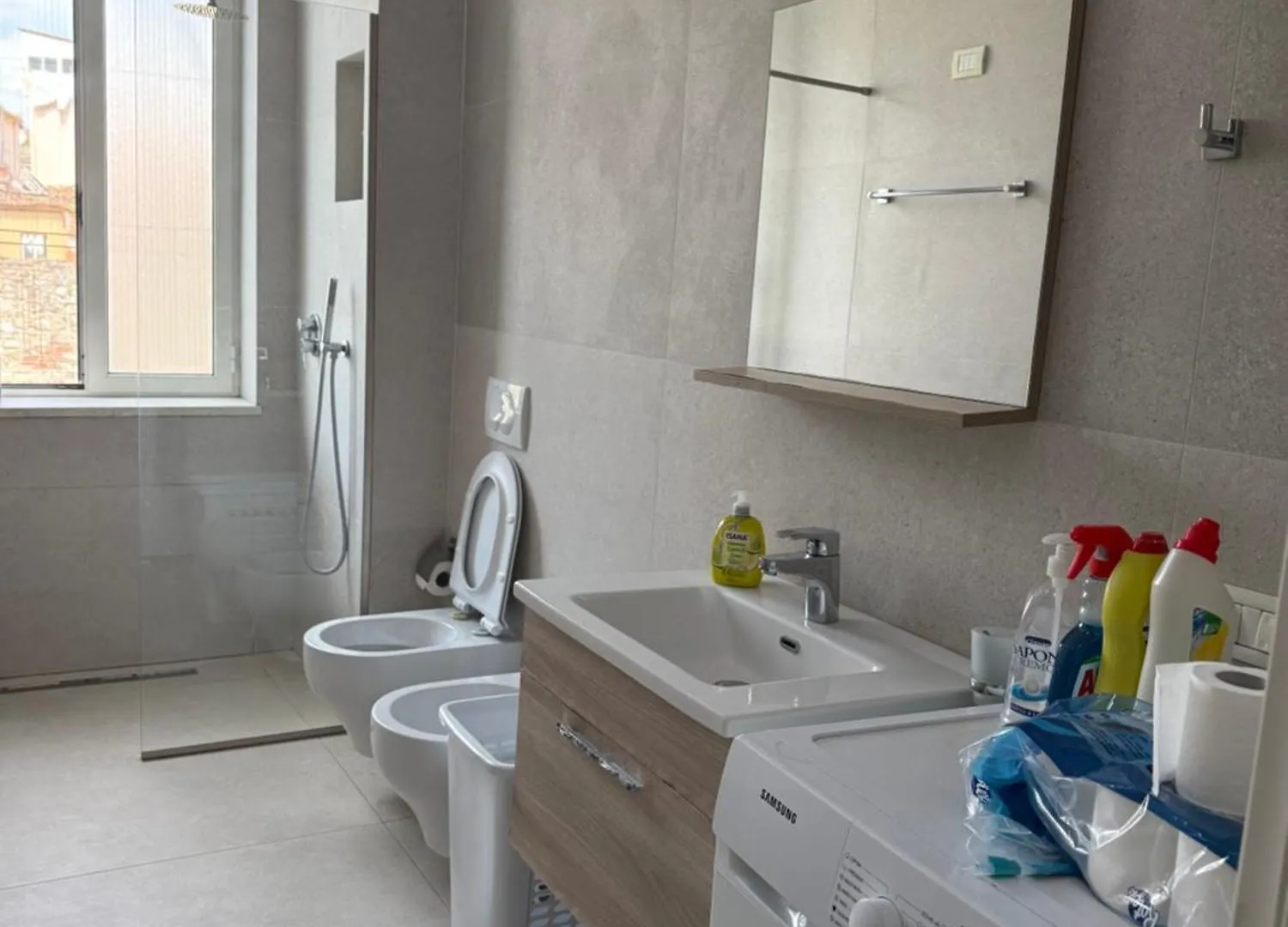 Lukas Apartament Vollga Durrës Apartmán